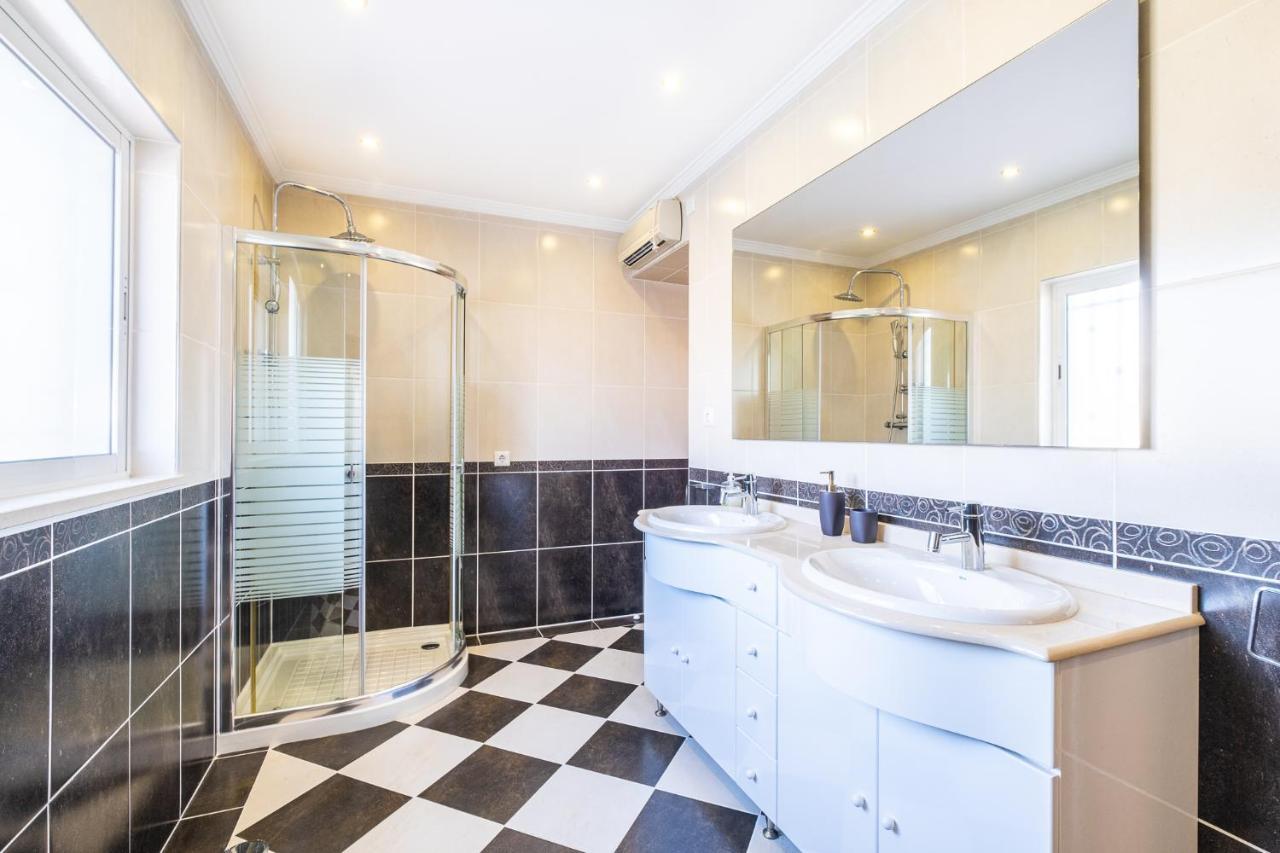 Villa Estrelicia - Pool - Free Wi-Fi - New In Booking Loulé Esterno foto